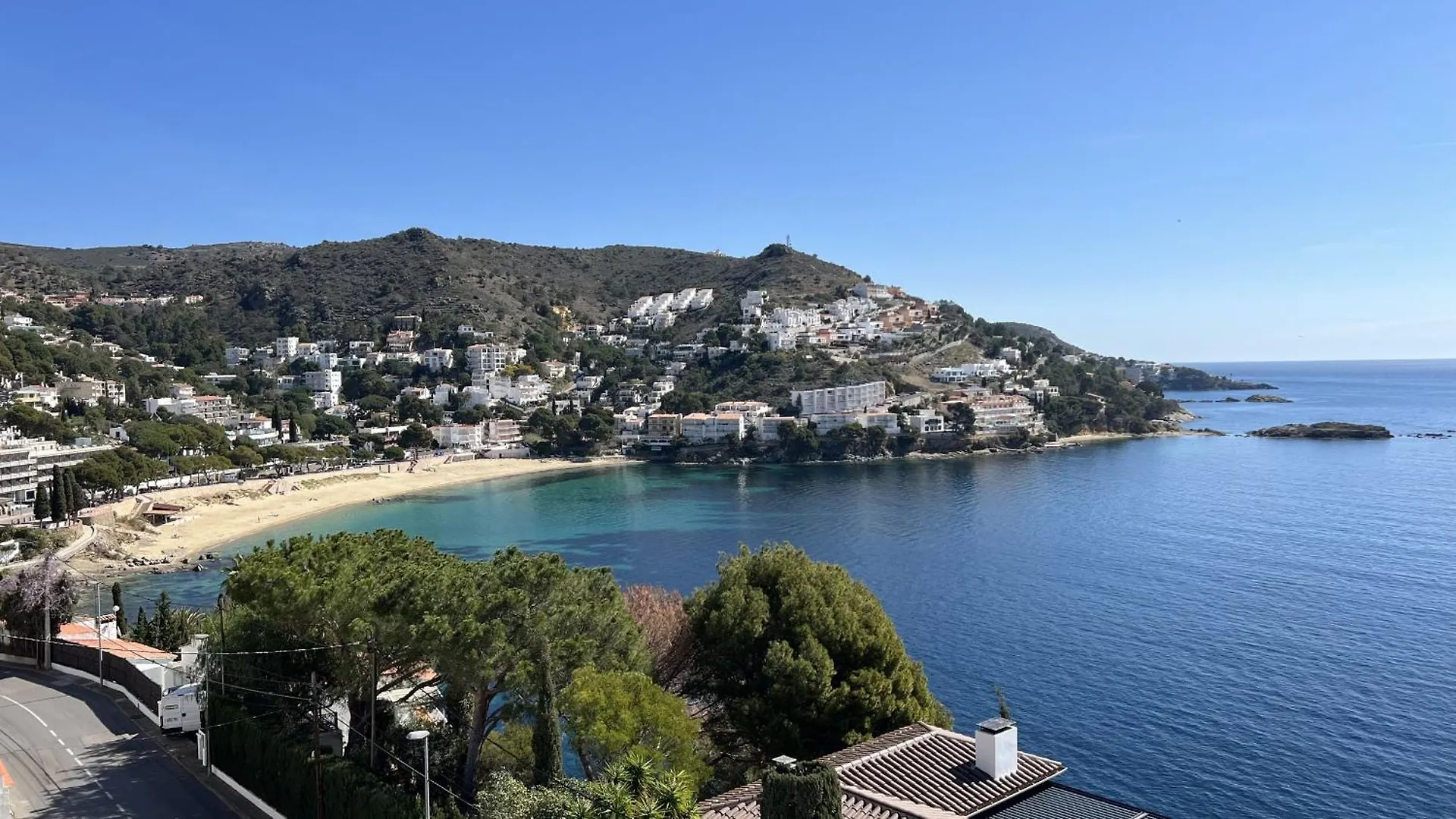 Apartamento Vista Mar Y Parking En Roses Av-27 Daire