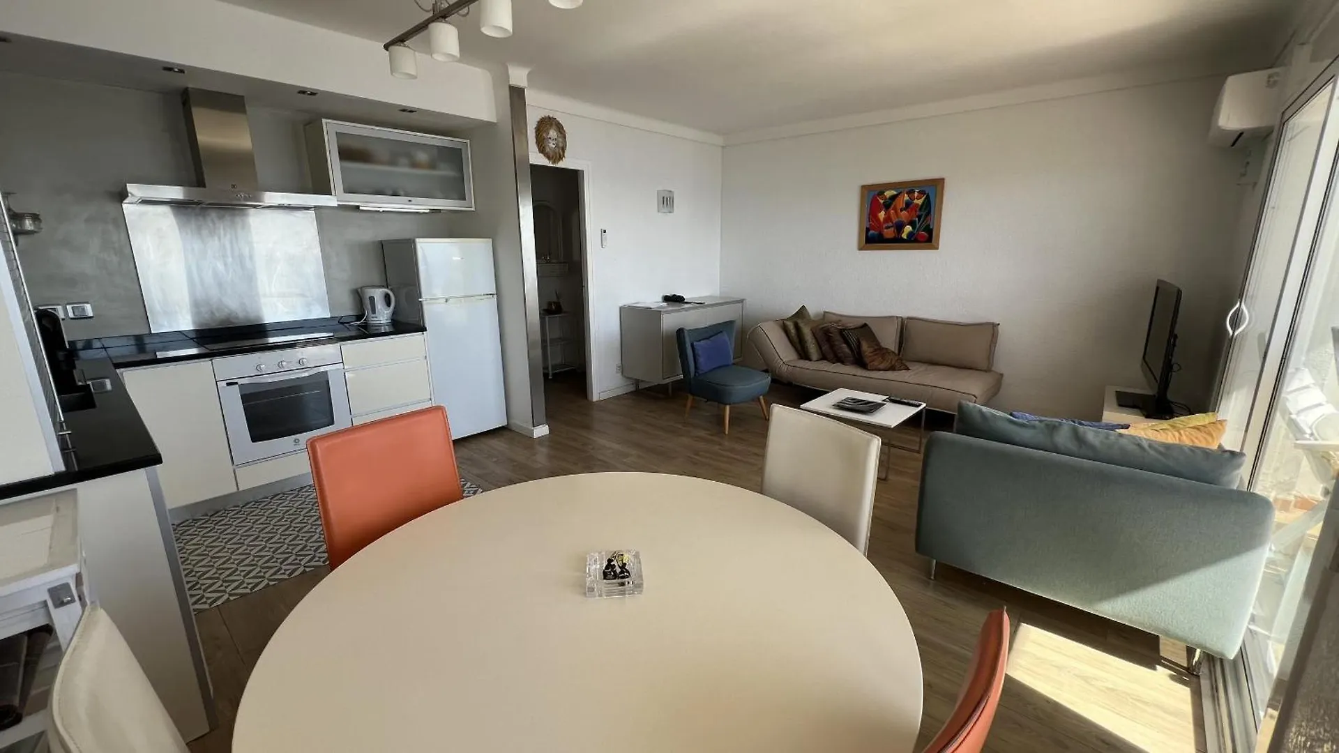 Apartamento Vista Mar Y Parking En Roses Av-27 Daire